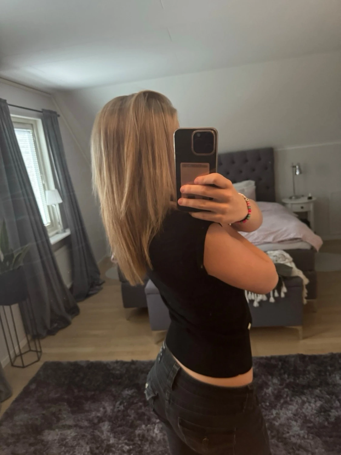 Svart tight topp med kort ärm - 1