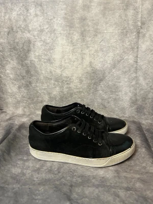 Lanvin skor -  fint skick | Size UK 7 ≈ 42 | fraktar inom 24 timmar | för att köpa klicka ”köp nu” | vid frågor eller funderingar är det bara att skicka ett meddelande | följare får bättre rabatter🙌