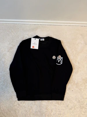 Moncler sweatshirt - I helt nytt skick med prislapp