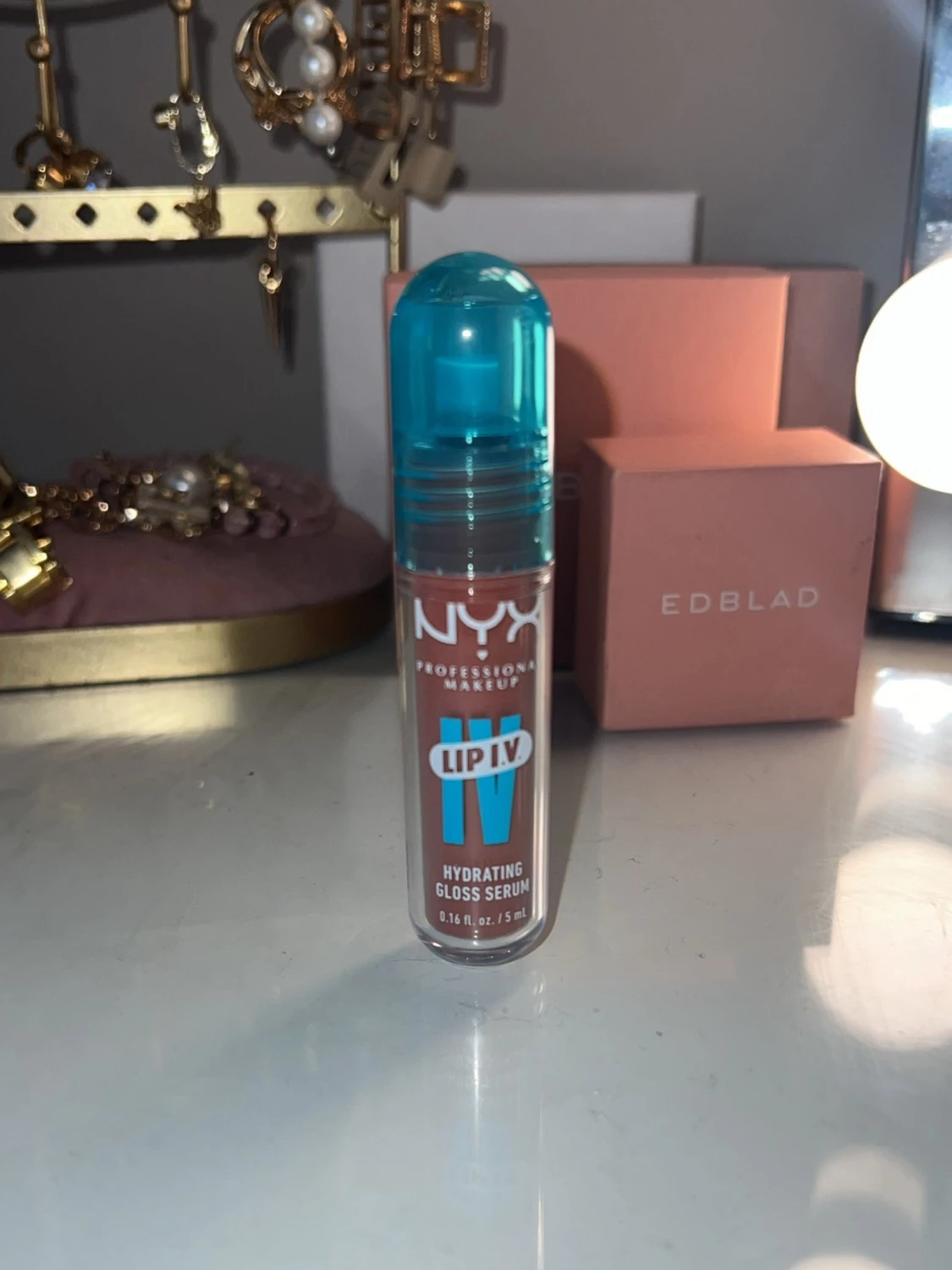 Nyx lip gloss serum