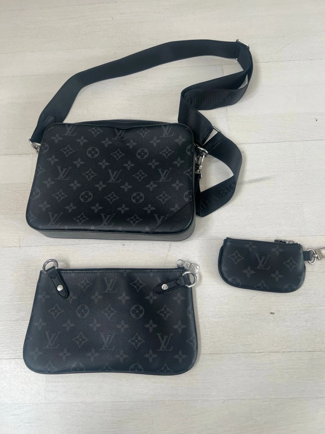 Monogram axelväska svart - 2