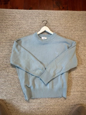 AMI Paris tröja - AMI Paris tröja i storlek S. Nyskick