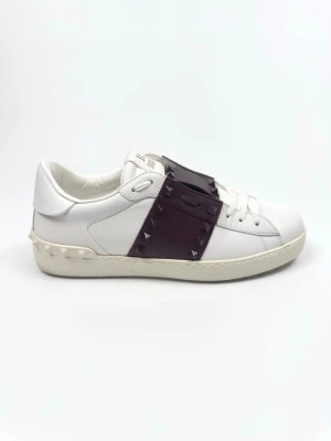 Valentino Rockstud sneakers - Valentino Garavani Rockstud sneakers. Storlek 40,5. Skick 10/10. Nypris ca 7700kr. 100% autentiska.