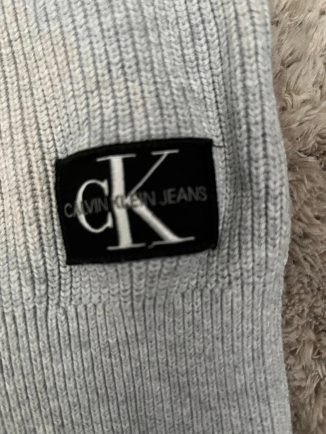 Ljusgrå stickad tröja Calvin Klein - 2