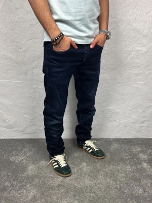 Replay jeans  - Ett par riktigt snygga jeans från Replay i storlek W31 L34 i modellen Ronas 