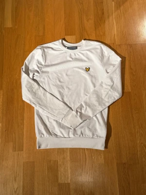 Lyle scott tröja - Lyle scott tröja | Xs sitter som S | 8/10 skick | vid funderingar är det bara att höra av sig | 