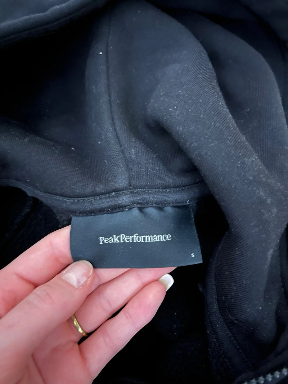 Svart hoodie Peak Performance S