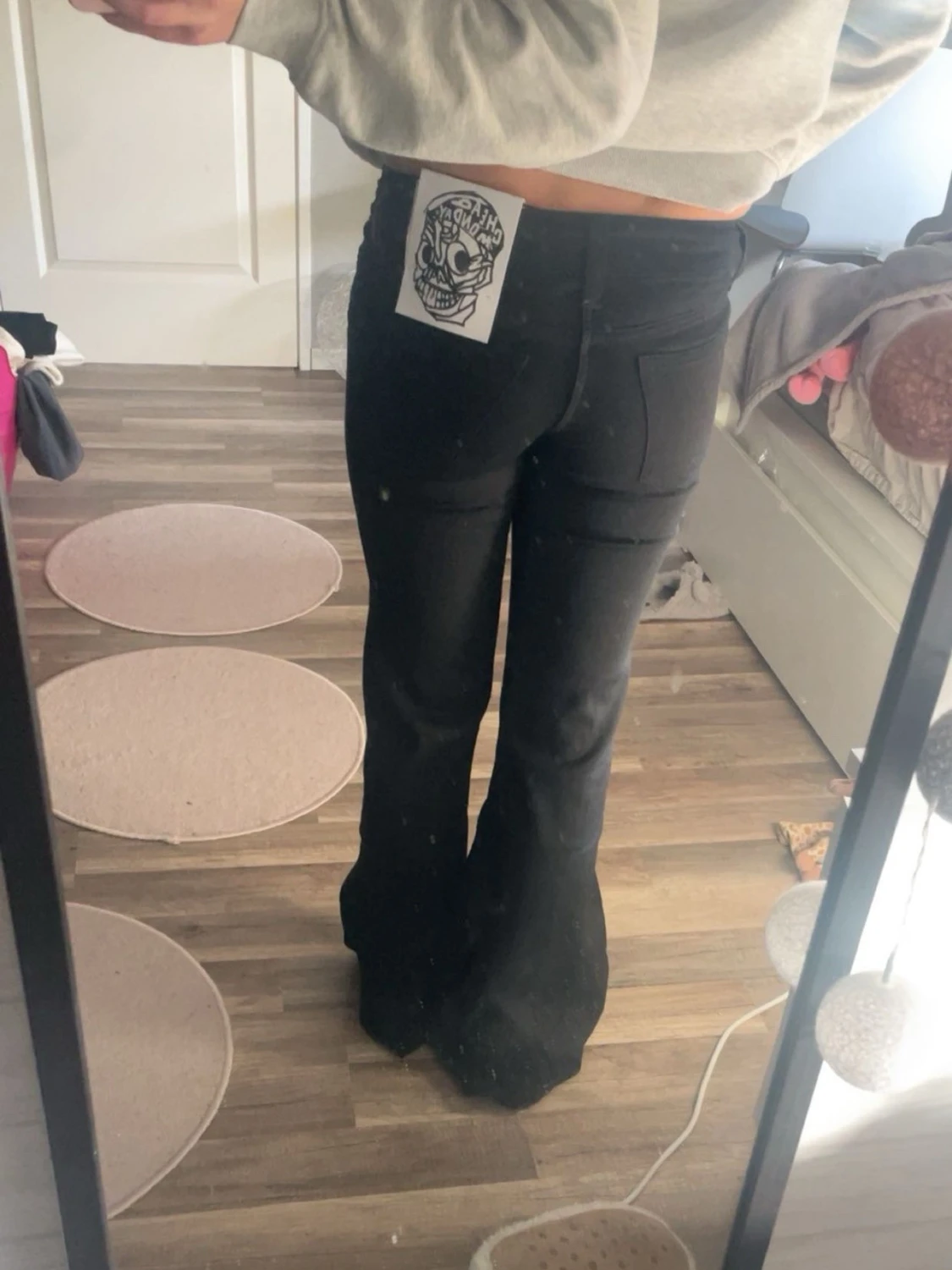 Svarta bootcut jeans  - 1