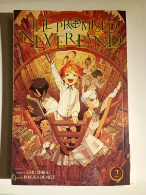 The promised Neverland 2 English  - Volym 2 av the promised neverland på engelska 