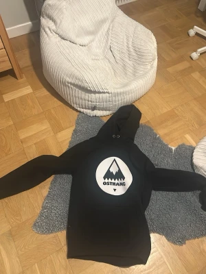 Osthang skid hoodie  - Kvalitet: nästan oanvänd storlek: XS 