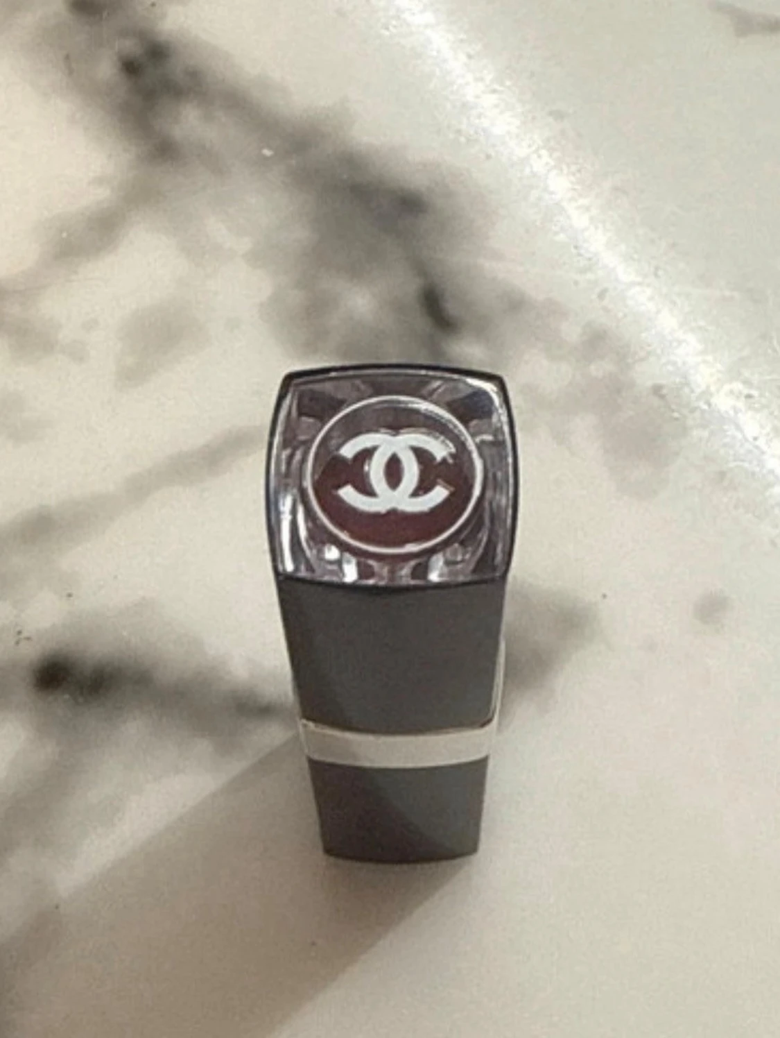 Chanel mörkrött läppstift - 1