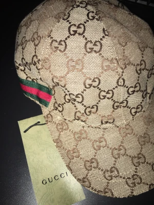 Beige - Helt nytt, fraktar inom 24 timmar.