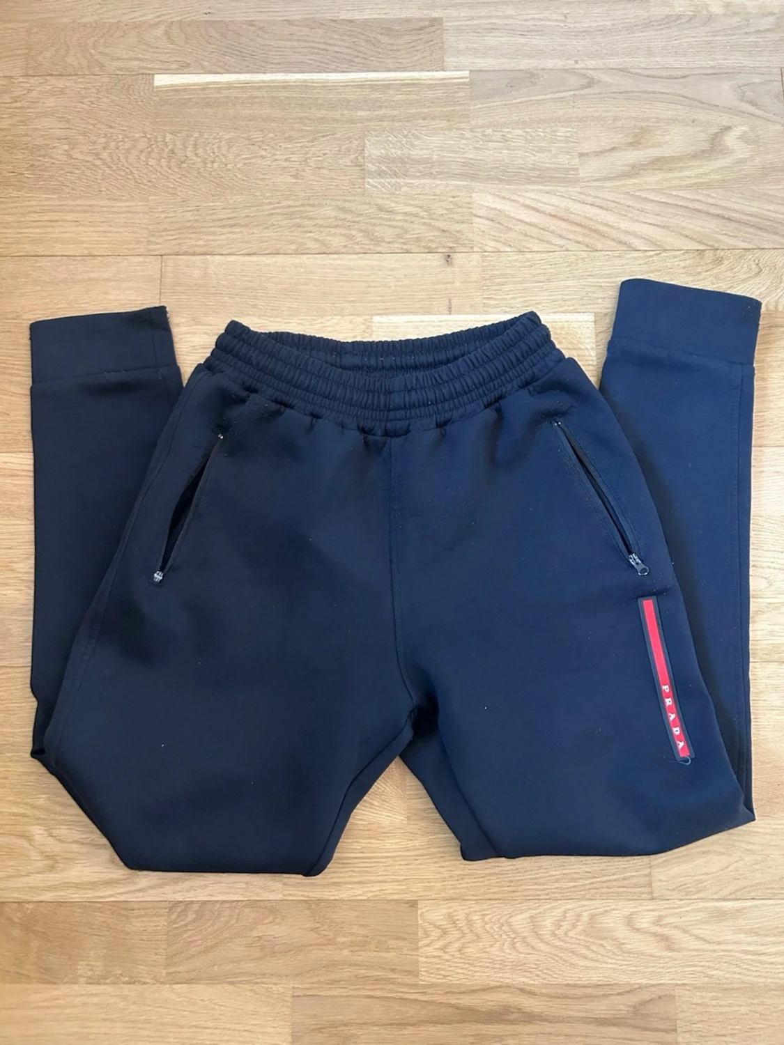 Svart set från Prada med huva - 5