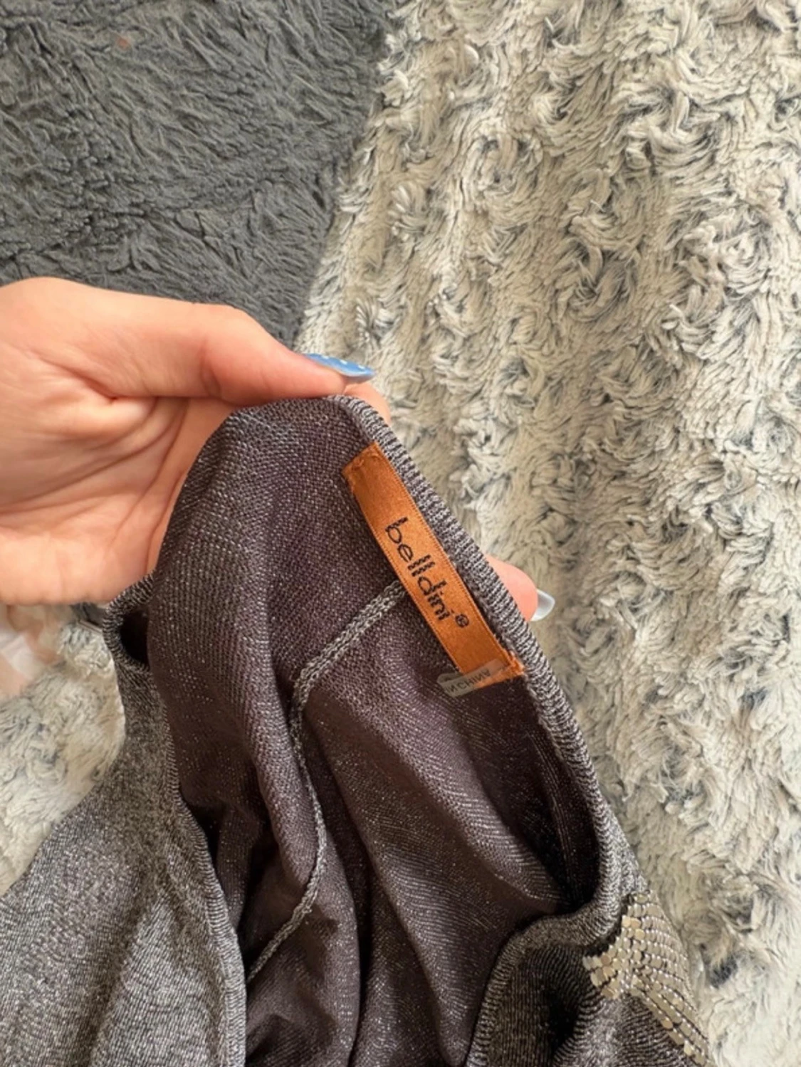 Grå glittrig topp  - 2
