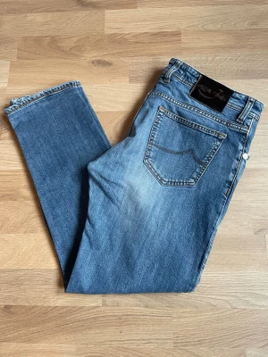 Jacob Cohën 622 comfort  - Ett par snygga byxor från Jacob Cohën i storlek W36 i modellen 622 comfort. Skriv om du har frågor eller funderingar.