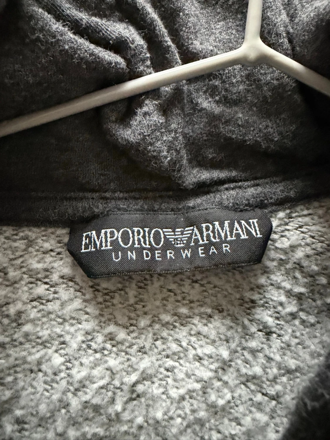 Grå hoodie från Emporio Armani - 1