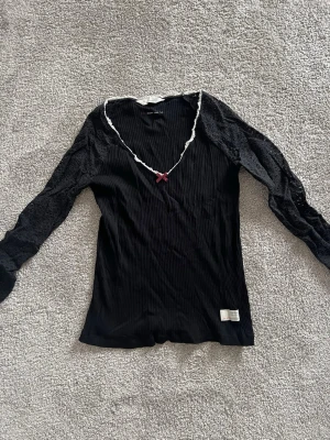 Odd molly topp - Snygg odd molly topp med coola detaljer! 💗