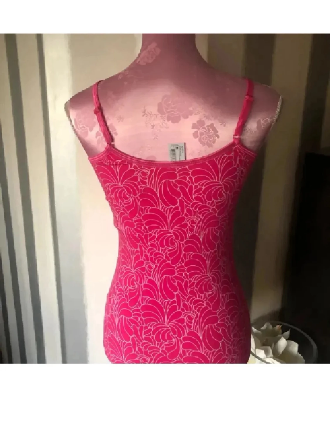 Rosa blommig linnetopp - 1