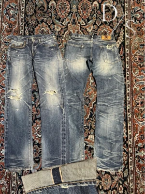 Hysteric glamour Selvedge jeans  - Crazy pair of Selvedge jeans from hysteric glamour, the fading is very nice and it got really cool distressing. It got two tiny stains but it doesn’t really stick out and is almost invisible when using.   •Waist: 38cm •Lenght: 102cm •inseam: 76cm •leg opening: 18,5cm 