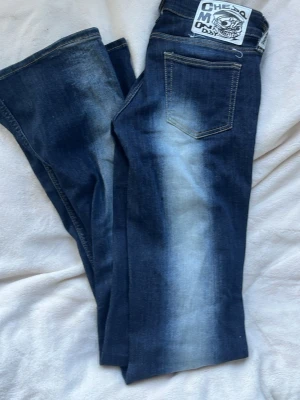 Blå Cheap monday jeans - Stl 26/34. Jätte fina jeans från weekday (Cheap monday). Säljer inte för under 200kr!💕