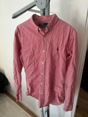 Ralph lauren sljorta - Rutig skjorta från Ralph lauren i storlek S.