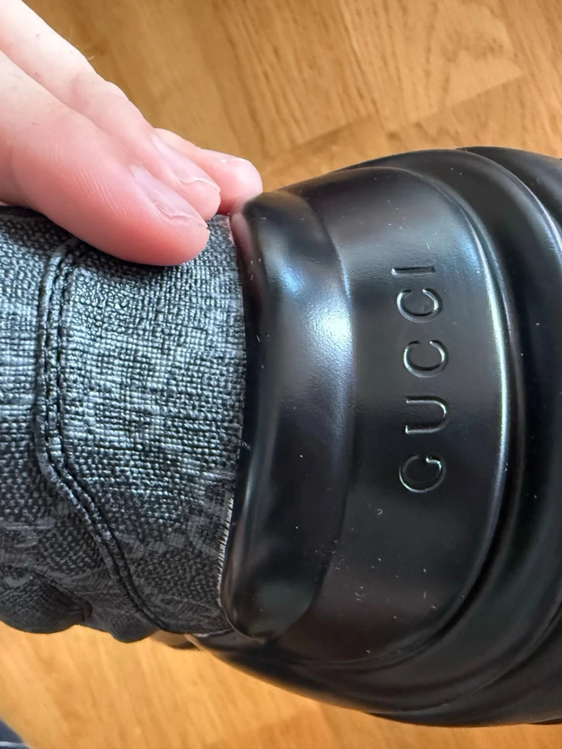 Svarta Gucci sneakers med mönster - 2