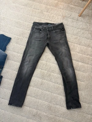 Replay anbass - Replay jeans stl 30/32 bra skick utan defekter nypris ca 1499