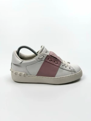 Valentino Open sneakers - Valentino Garavani Open sneakers | Storlek 35 |Skick 9/10 | Nypris ca 7700kr | 100% autentiska |