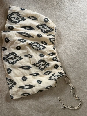 Topp  - Off shoulder topp från Zara 🥰🥰