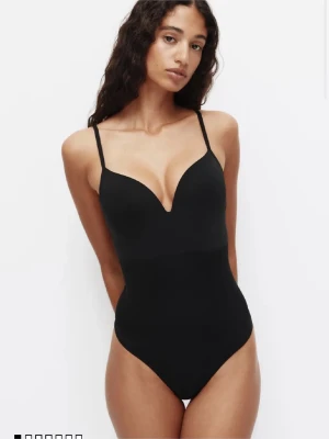 Body hm - Super fin body från hm, slutsåld💗storlek s, aldrig använd och prislappar kvar