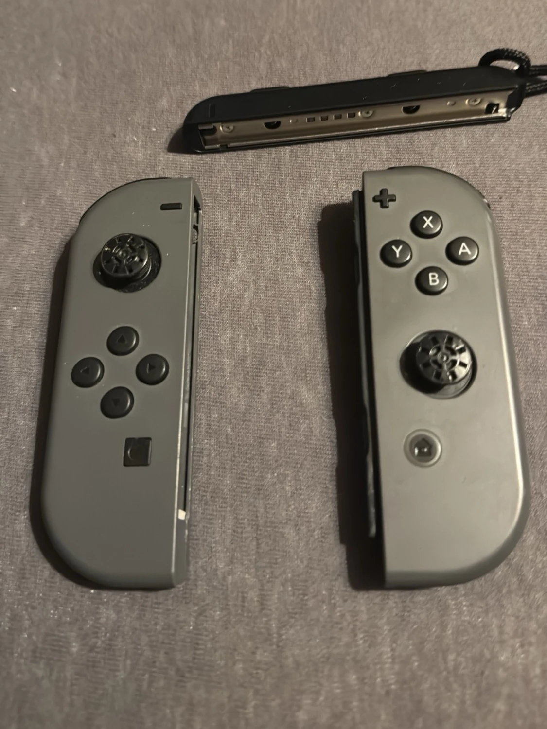 Nintendo Switch med grå Joy-Con - 1
