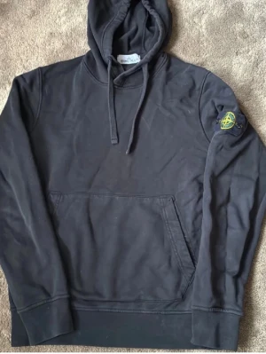 Stone island hoodie - En riktigt fet o skönt stone island hoodie