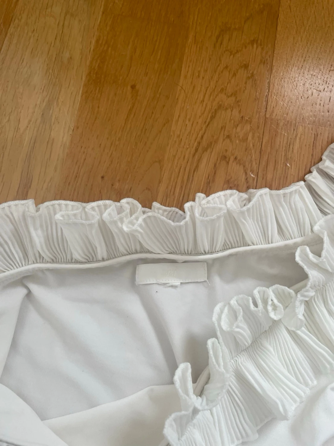 Vit offshoulder bodymed volangdetalj - 2