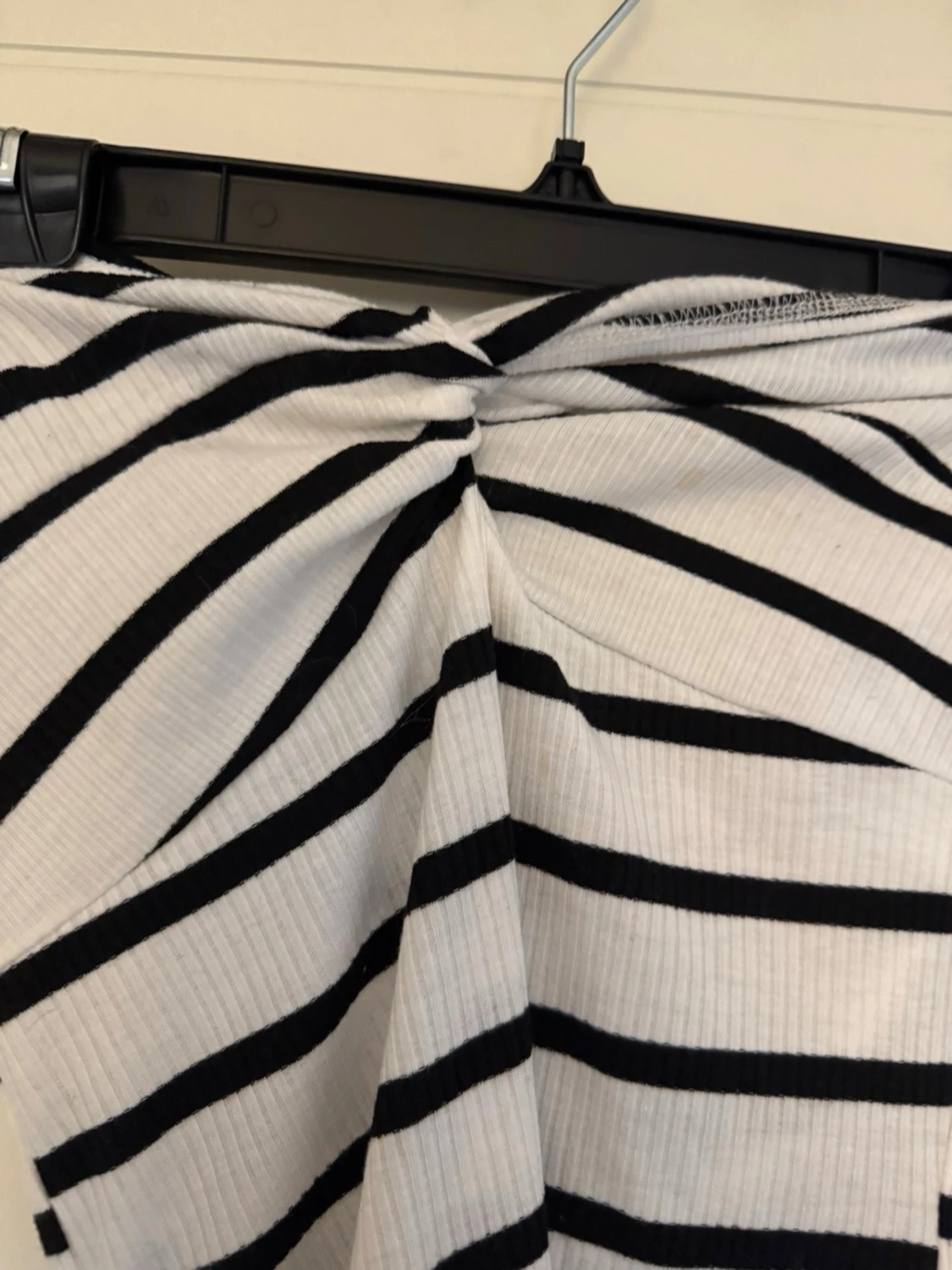 Randig vit klänning - 1