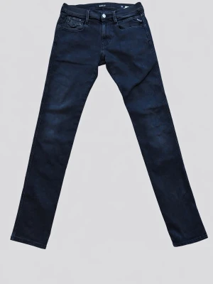 Svarta replay anbass jeans - Replay anbass i storlek 29/32 bra skick. Kan gå ned i pris 