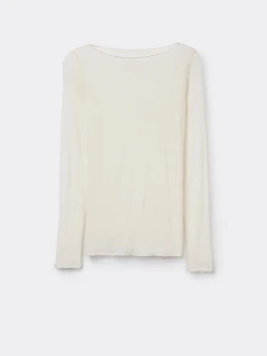 Ljusbeige Intimissimi tröja - Säljer min helt oanvänd inimissimi tröja i ljus beige🥰 Hör av er vid frågor!