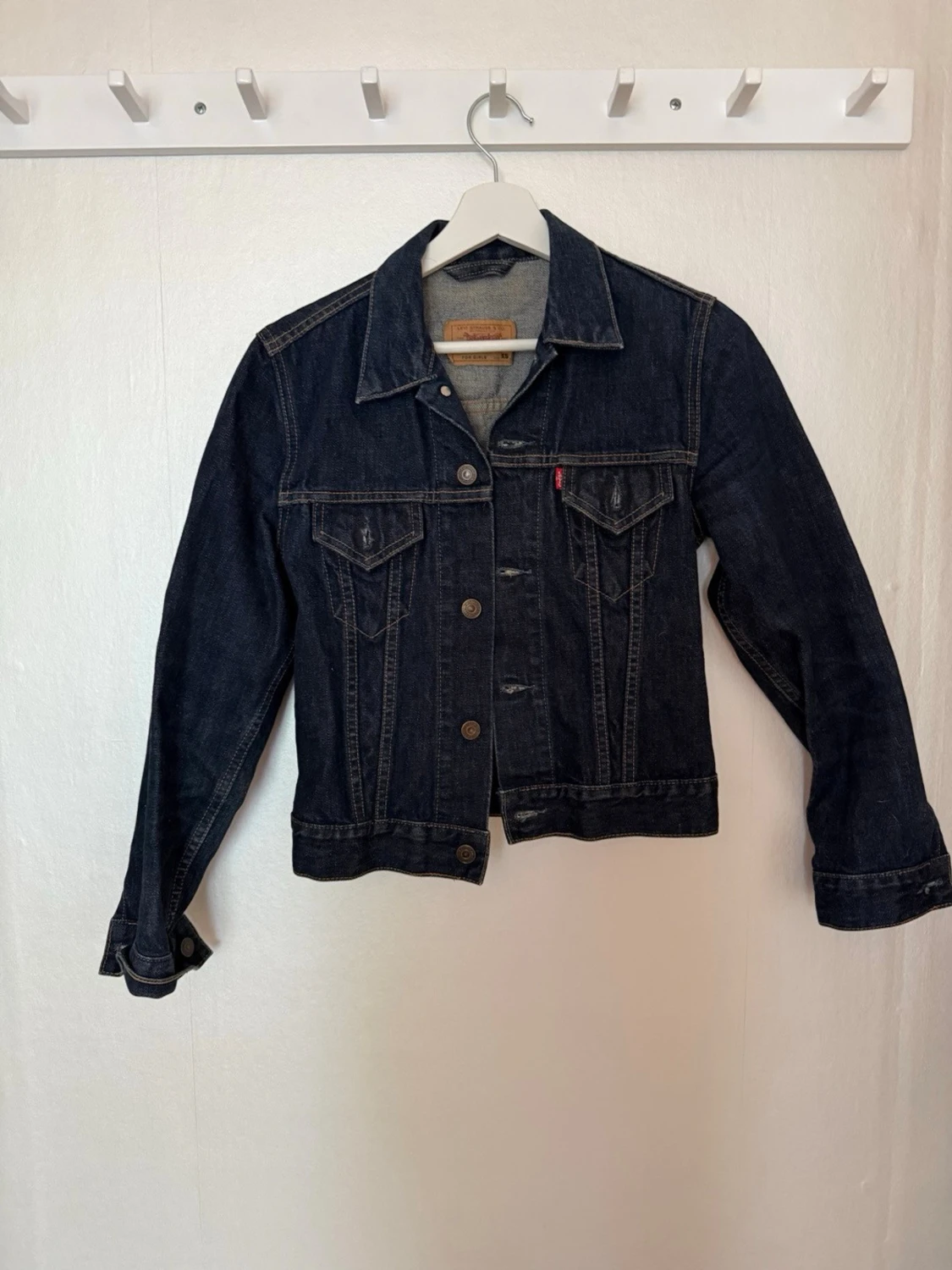 Mörkblå jeansjacka från Levi's