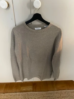 Tröja  - Tröja från Jack & Jones i storlek M. 