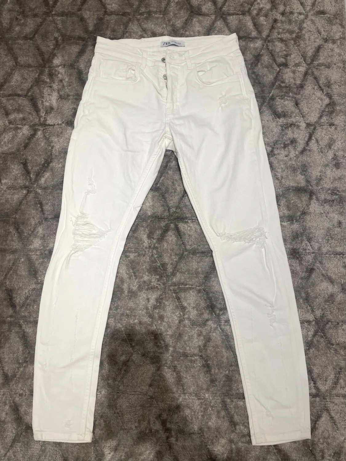 Vita ripped skinny jeans från Zara