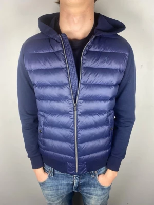 Ralph Lauren cardigan - Size M | Skick 9/10 | Modellen är 184, 74kg | Hör av dig vid frågor!