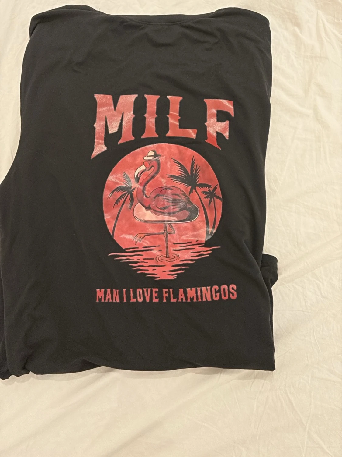 Svart t-shirt med flamingotryck - 1