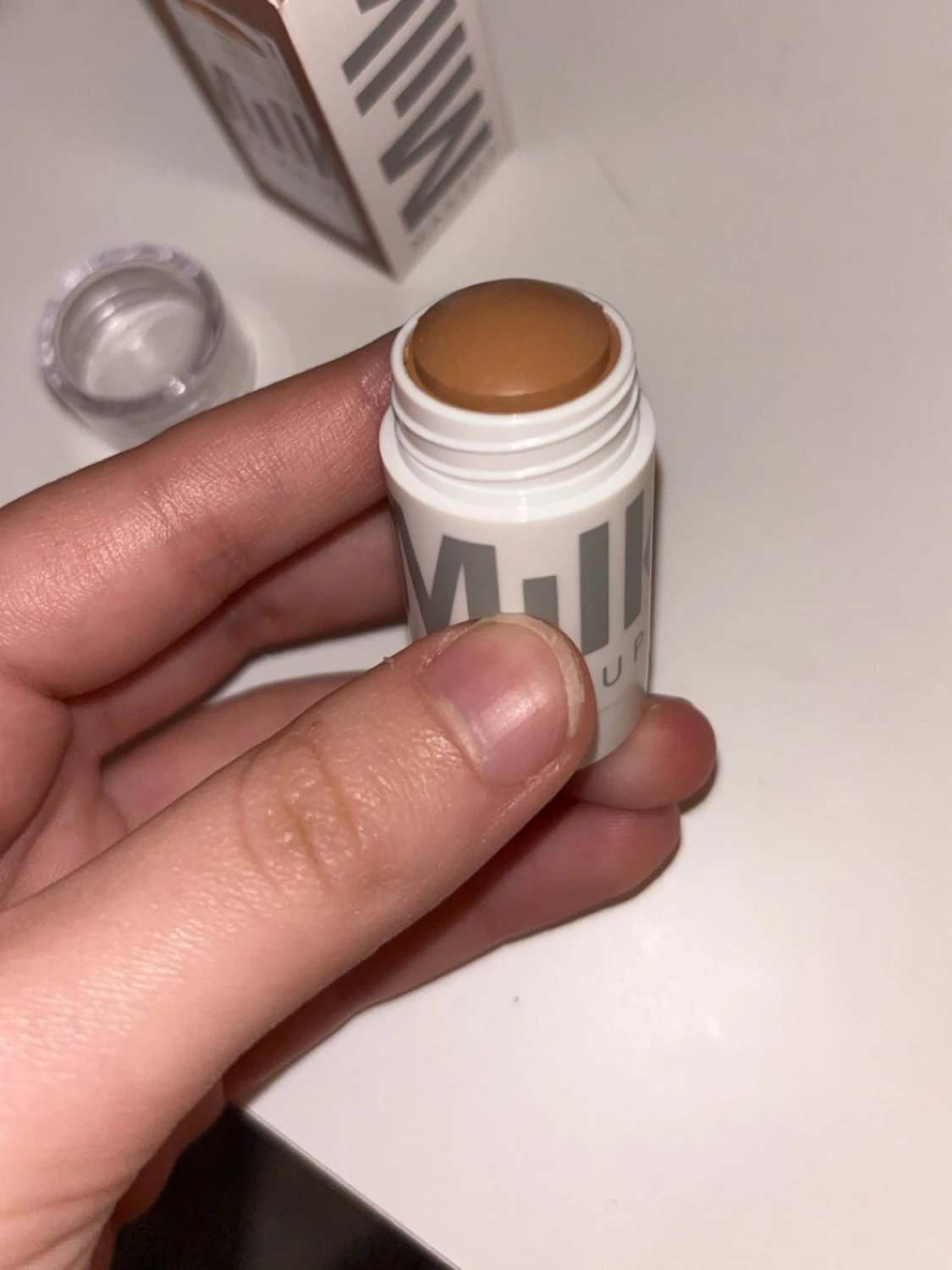 Oanvänd milk bronzer i dazed - 3