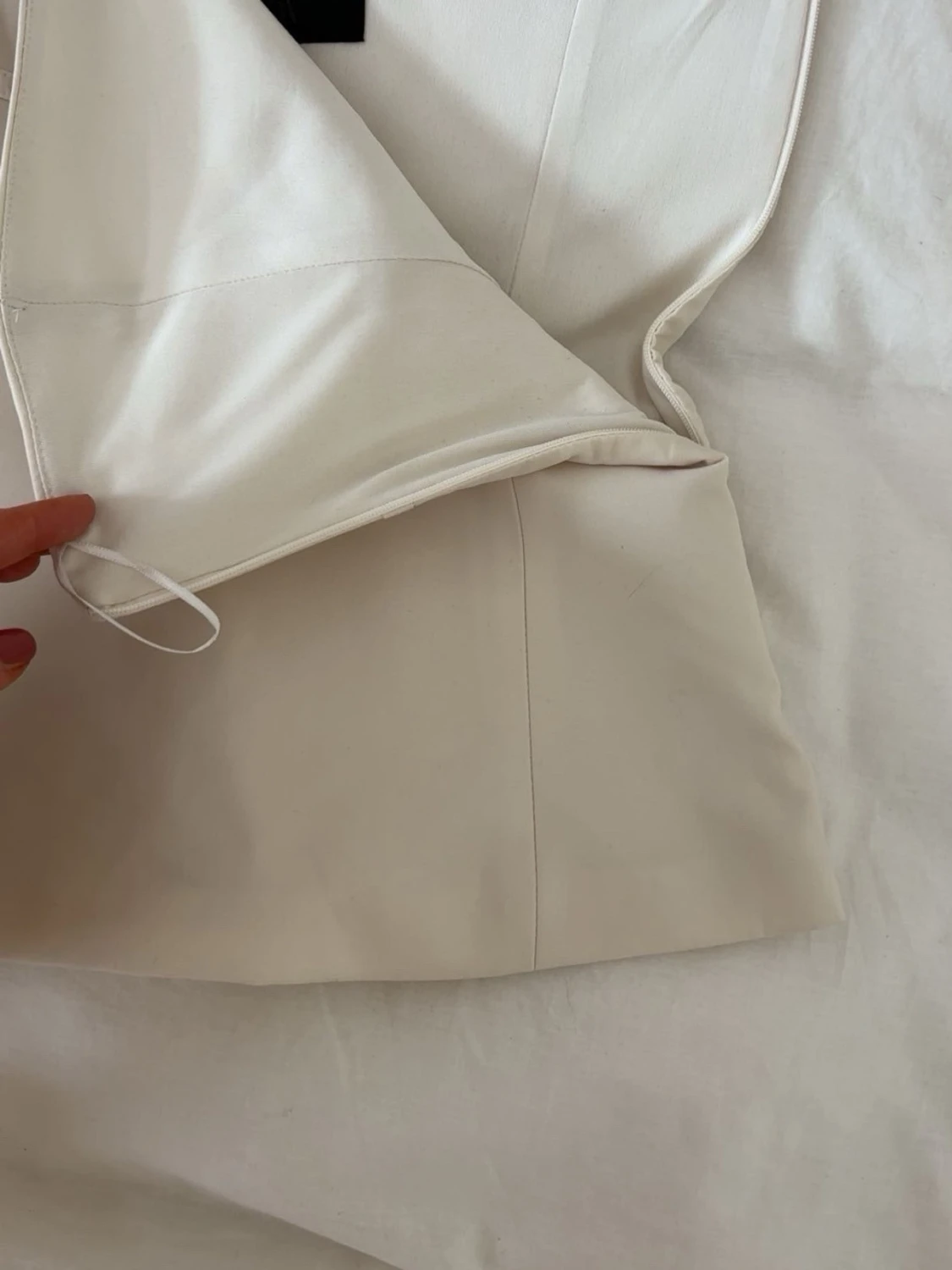 Beige axelbandslös tubtopp med rosett - 3