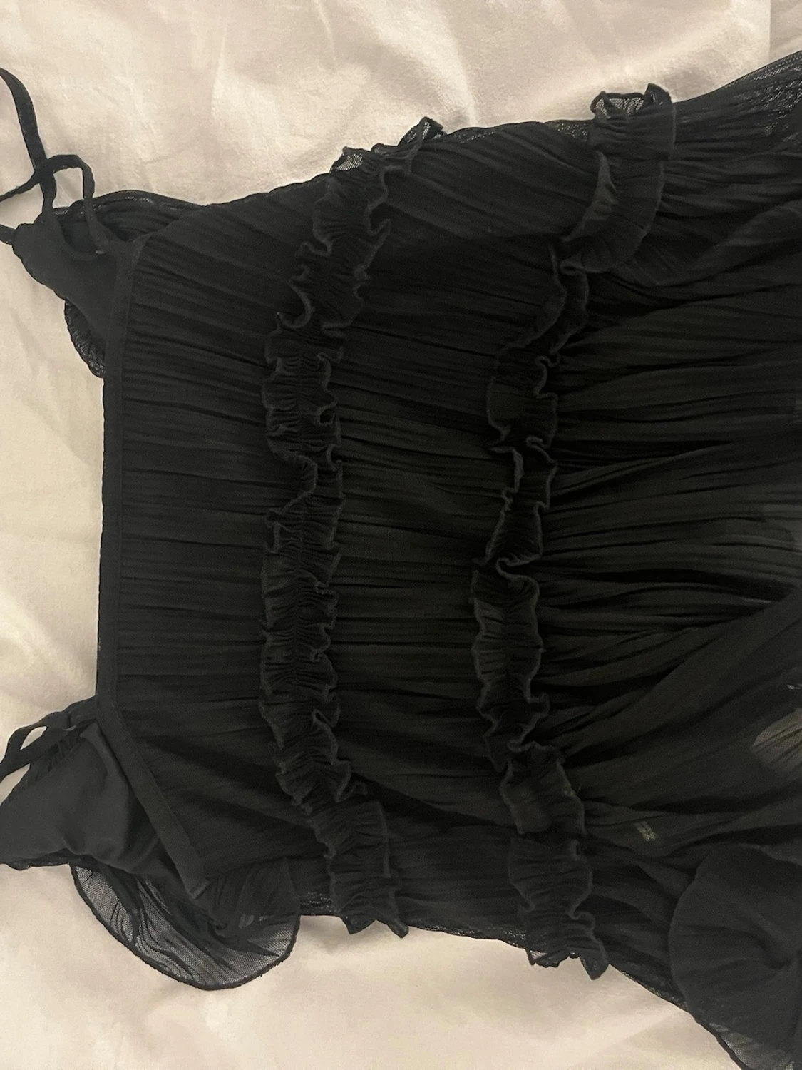 Svart volangblus - 1