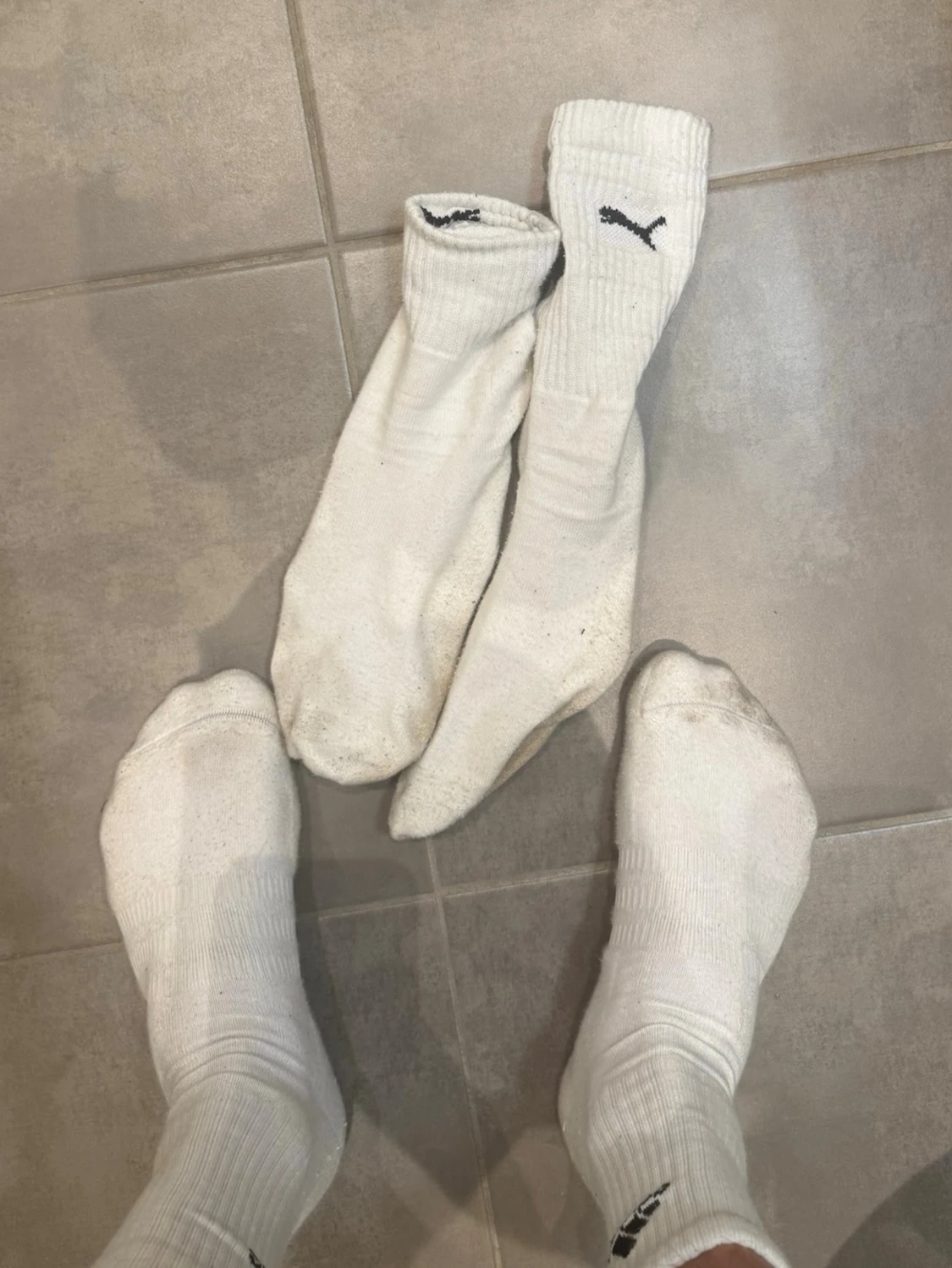 Vita sportstrumpor från Puma