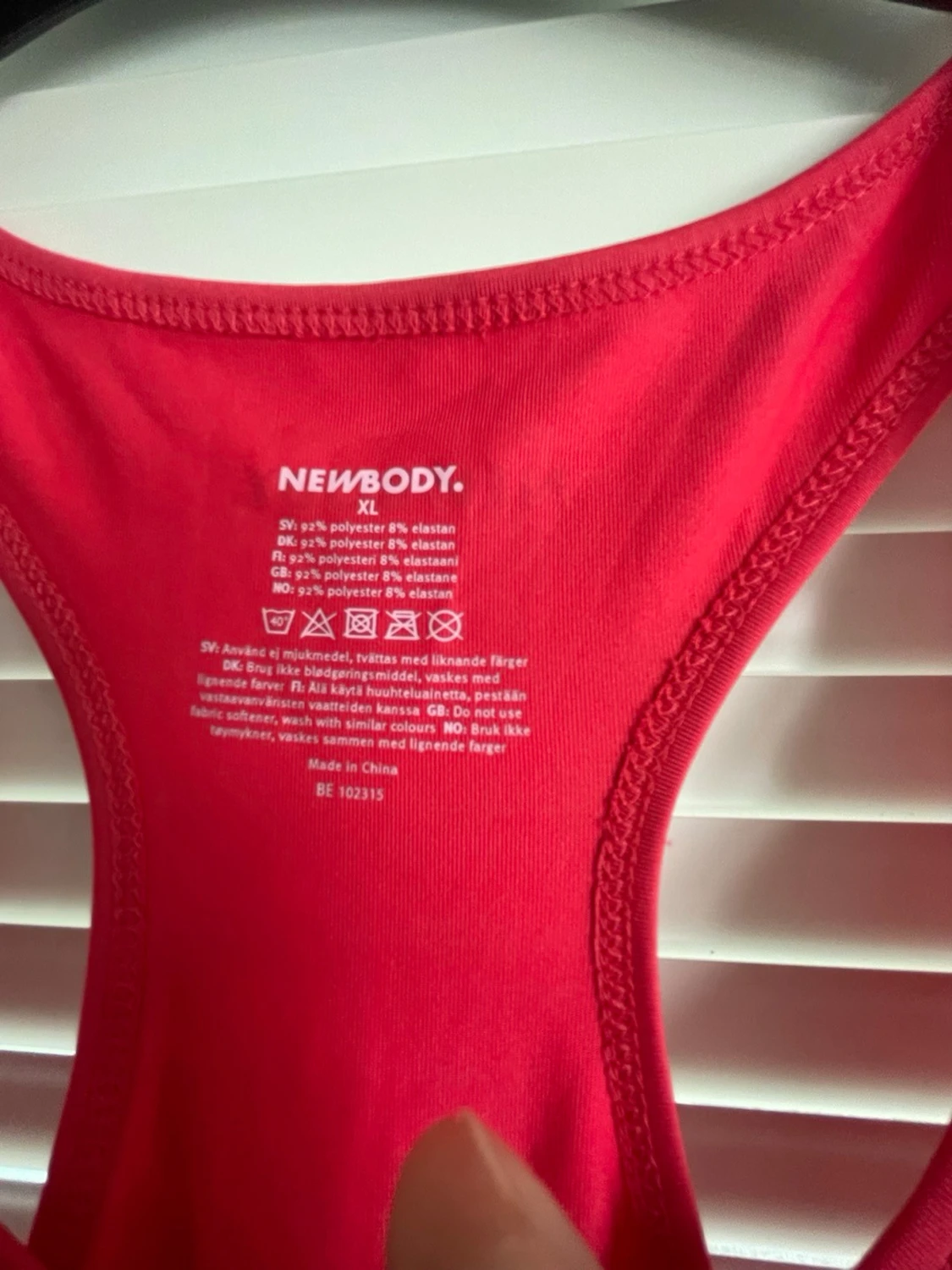 Rött träningslinne från Newbody - 1