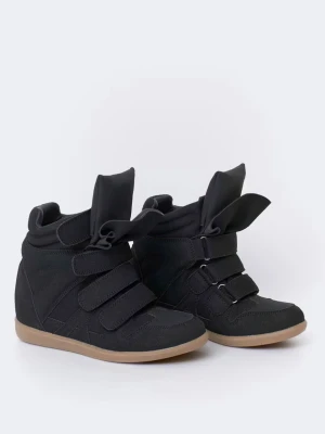 Wedge sneakers Ginatricot - Helt oanvända skor från Ginatricot!🥰