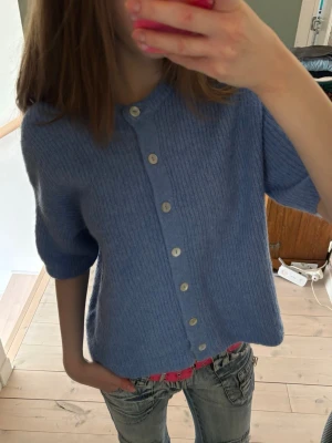 Stickad tröja - Stickad trekvartsärmad tröja från gina tricot!💕