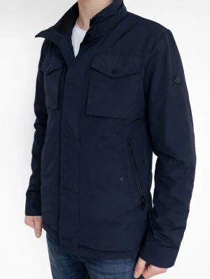 J.Lindberg Bailey Jacka - Jlindberg jacka i den populära modellen bailey, perfekt till våren! Nyskick, inga defekter. Modellen är ca 182 cm. Kontakta mig för fler frågor och funderingar! 