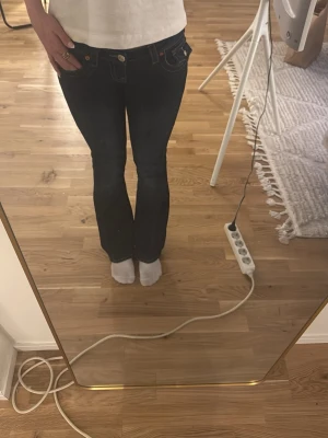 True religion jeans - Intressekoll på mina fina true religion jeans i storlek 23💕